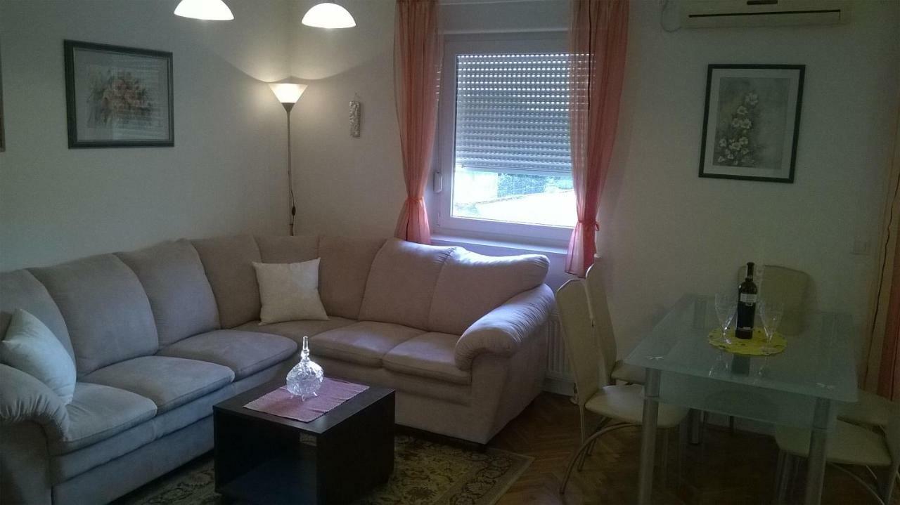 Apartman Mario Osijek Exteriör bild
