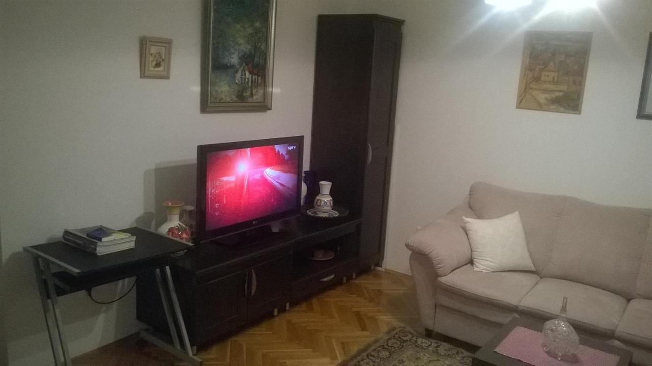 Apartman Mario Osijek Exteriör bild